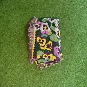 Enchanted Garden Pansy Woven Blanket 4x6 ft